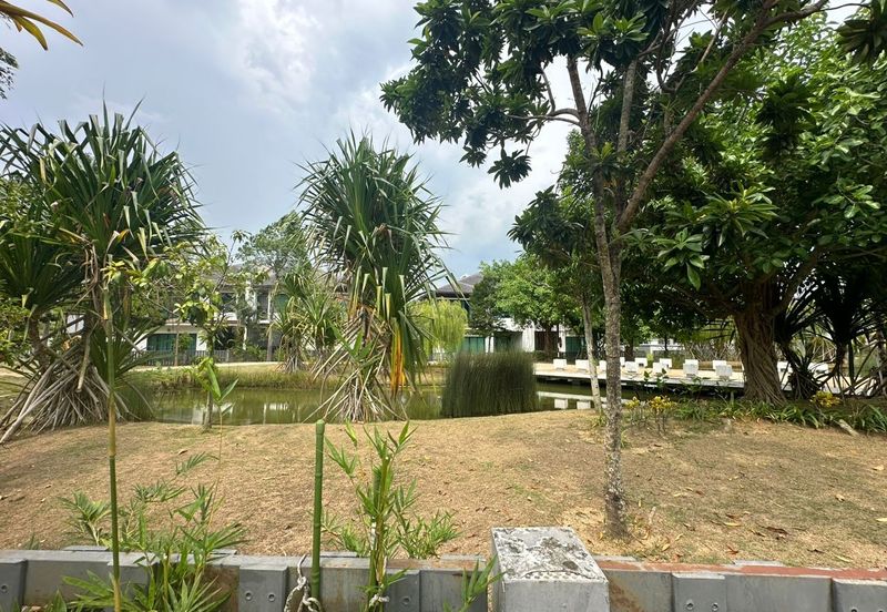 Lepironia Gardens, Setia Eco Glades