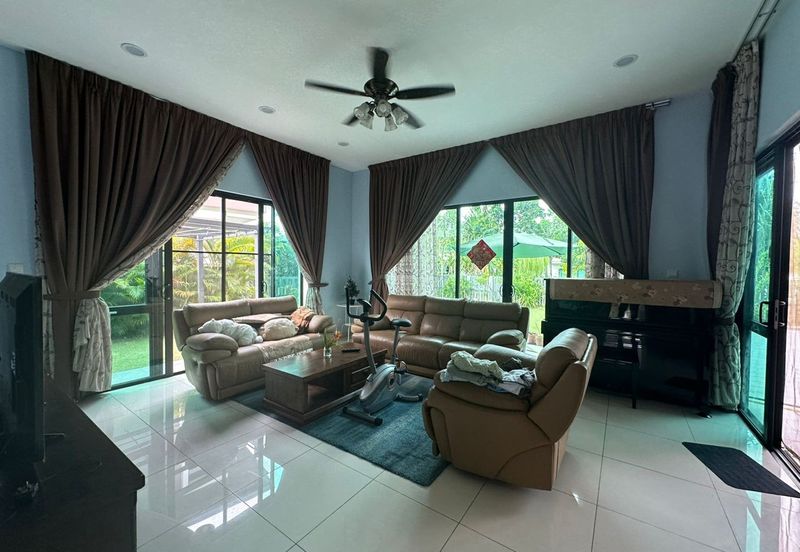 Lepironia Gardens, Setia Eco Glades