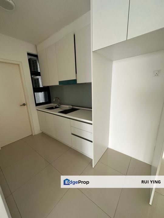 Ekocheras 2r2b Partly Furnished Klcc View, Ready to Move In ,Simplex Unit, Kuala Lumpur, Cheras