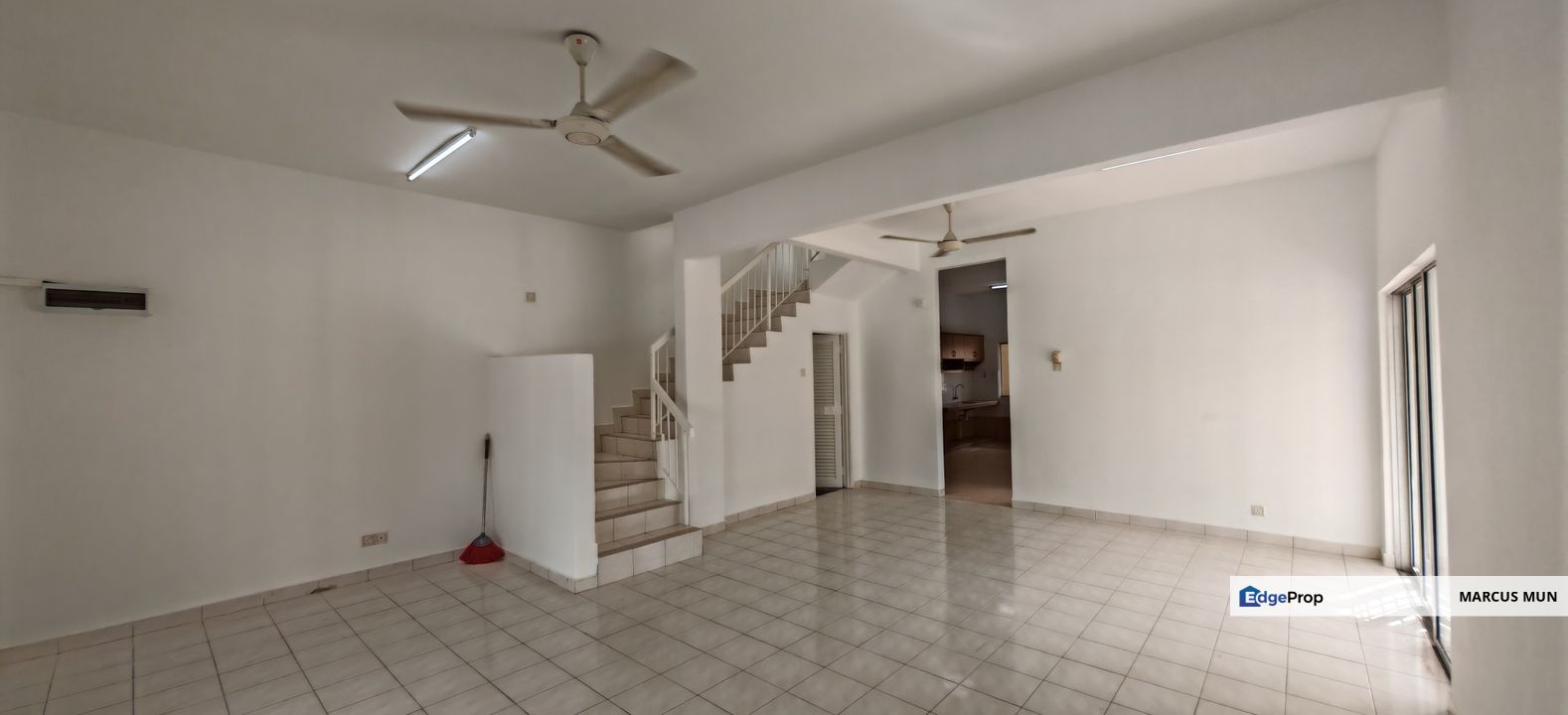 Finally, a Corner House that Solves the ‘Parking Space’ Problem, Selangor, Kajang