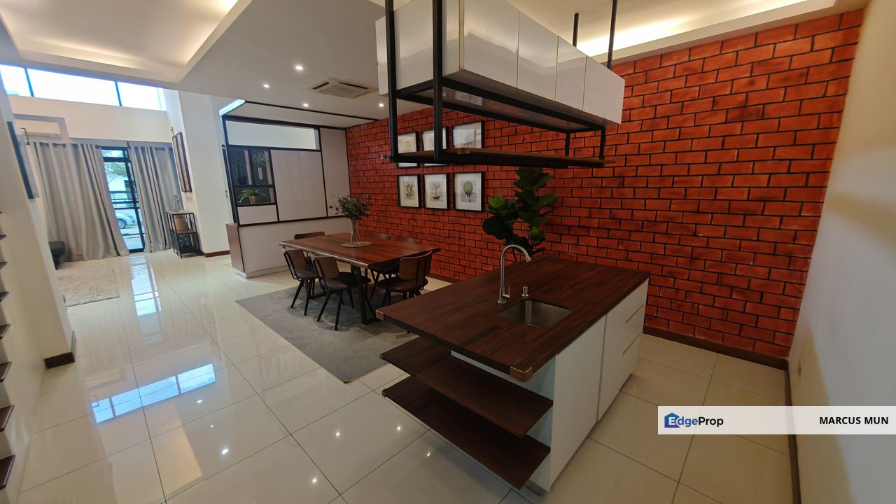 2.5 Storey Terrace, Move in Condition with Tastefully Design, Selangor, Kajang