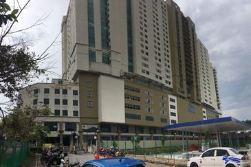 Wisma Zelan(Number One Business Centre)