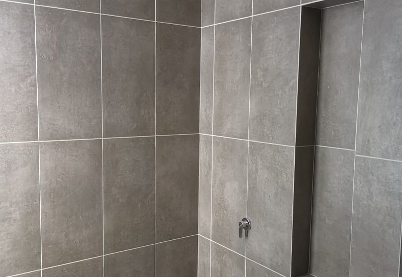 Lakefront Condominium | Emerald Hills @ Alam Damai