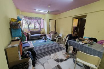 Tasik Heights Apartment