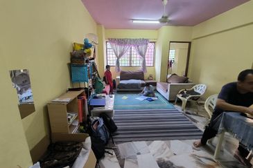 Tasik Heights Apartment