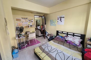 Tasik Heights Apartment