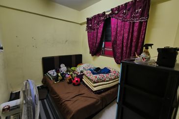 Tasik Heights Apartment