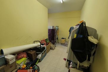 Tasik Heights Apartment