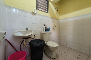 Tasik Heights Apartment