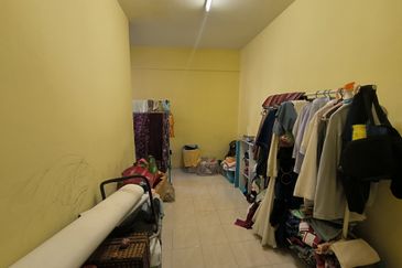 Tasik Heights Apartment