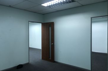 Wisma Zelan(Number One Business Centre)