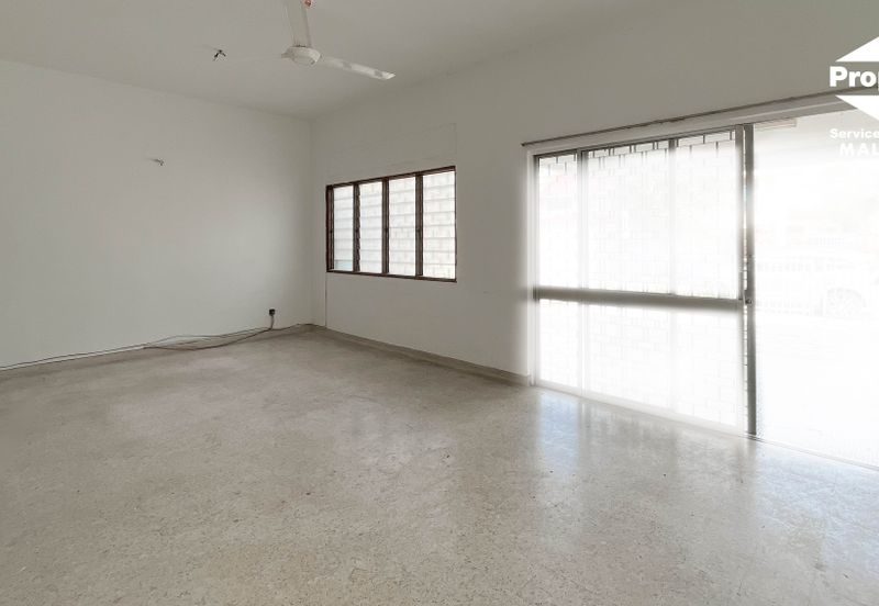 Jalan Mutiara Barat 2