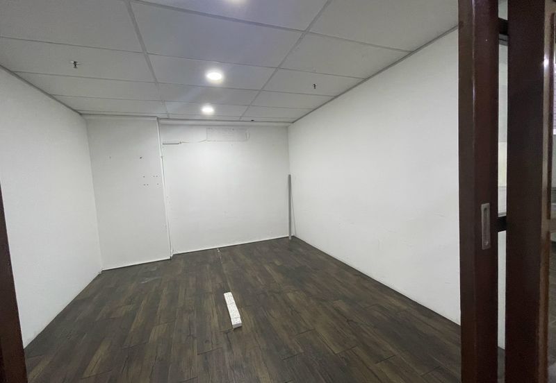 Wisma Zelan(Number One Business Centre)