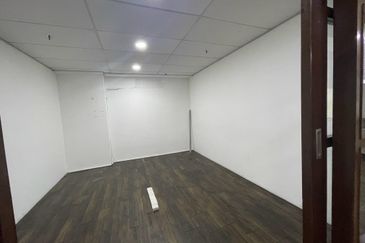 Wisma Zelan(Number One Business Centre)