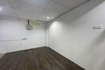 Wisma Zelan(Number One Business Centre)