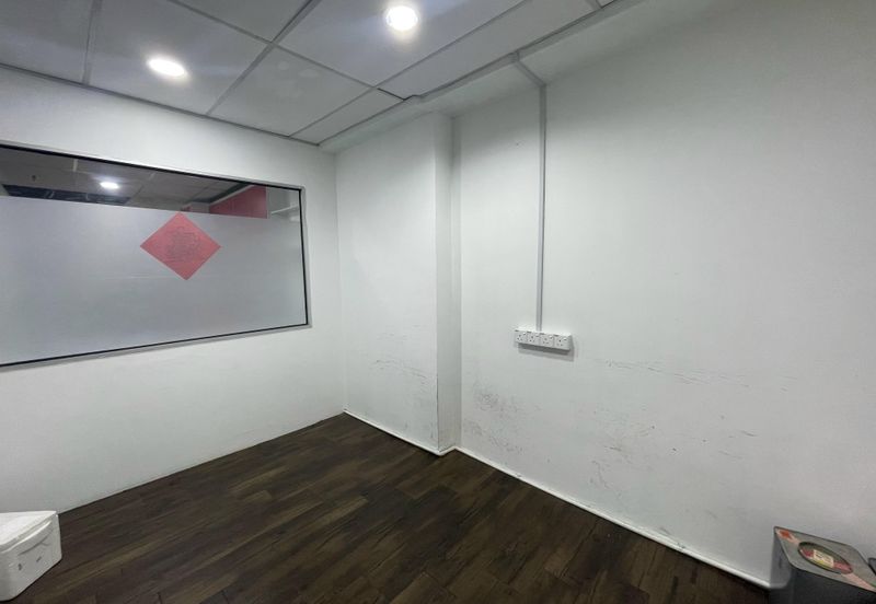 Wisma Zelan(Number One Business Centre)