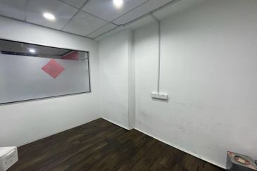 Wisma Zelan(Number One Business Centre)