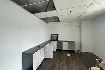 Wisma Zelan(Number One Business Centre)