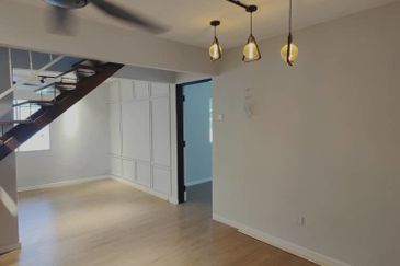 Taman Bukit Anggerik