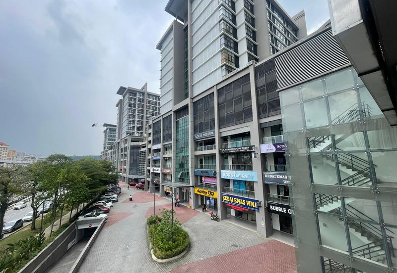 Queensville, Taman Tasik Permaisuri