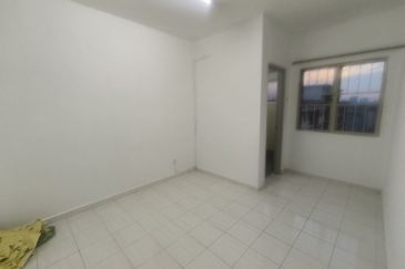 Lumayan Apartment