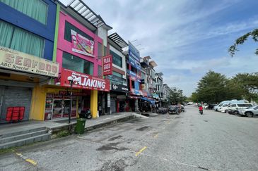 Bandar Mahkota Cheras
