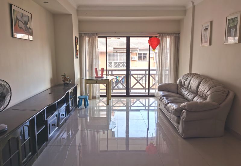 Evergreen Park Acorn and Hazel