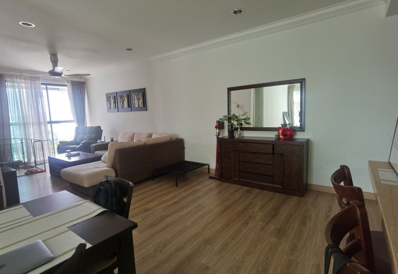 Papillon Desahill Condominium