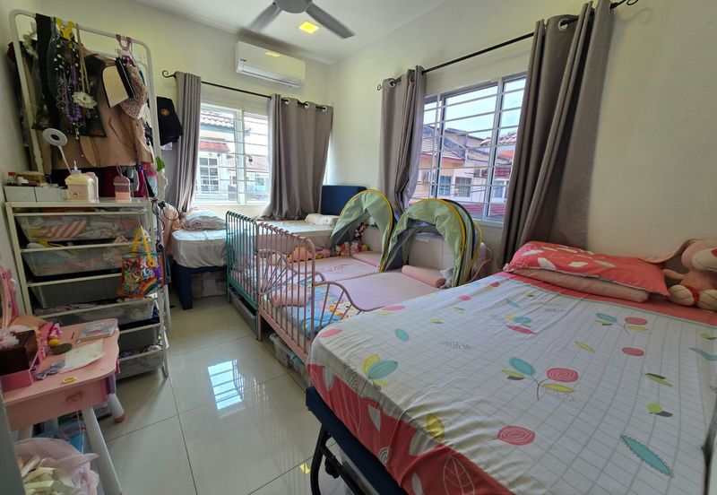 Persiaran Sungai Long 7