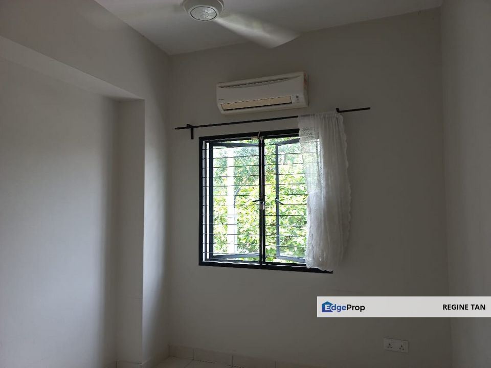 Mahkota Cheras, Sungai Long Near To School 1.5 Storey Endlot G Floor Townhouse for sale , Selangor, Cheras