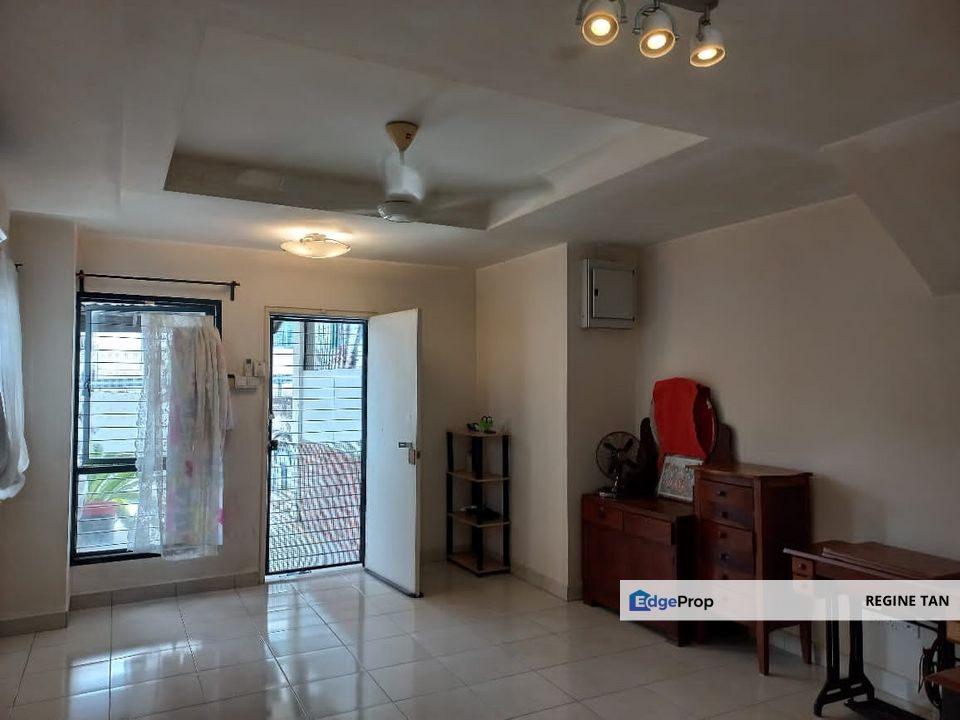 Mahkota Cheras, Sungai Long Near To School 1.5 Storey Endlot G Floor Townhouse for sale , Selangor, Cheras