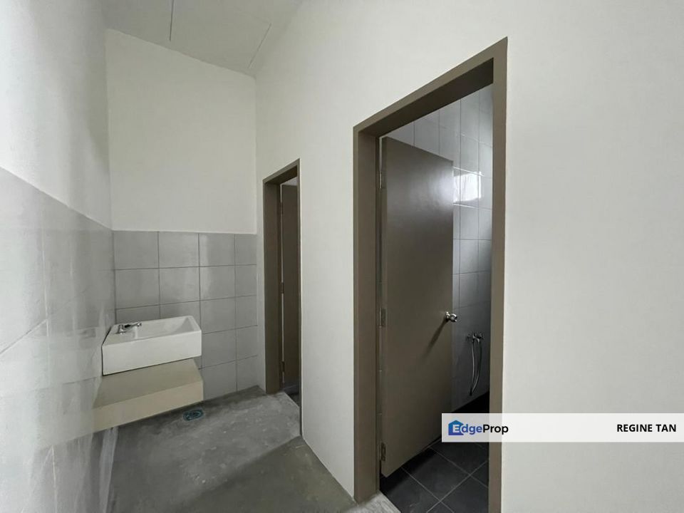 Taman Sutera Kajang, Balakong Newly VP Shoplot for rent , Selangor, Kajang