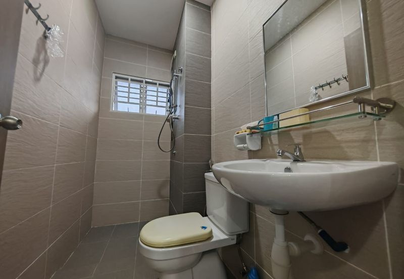 BANDAR AINSDALE (MEKAR)