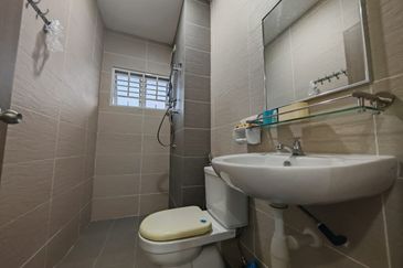 BANDAR AINSDALE (MEKAR)