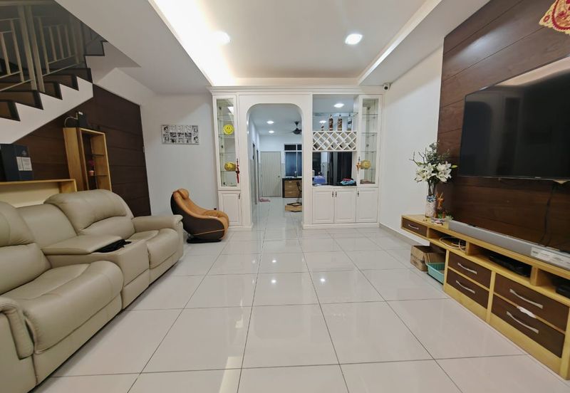 BANDAR AINSDALE (MEKAR)