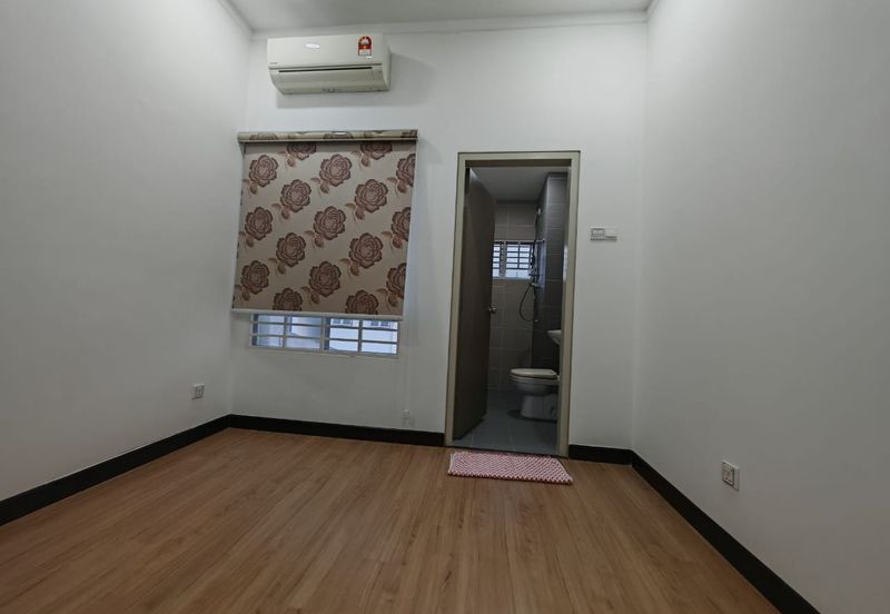 BANDAR AINSDALE (MEKAR)