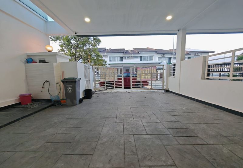 BANDAR AINSDALE (MEKAR)