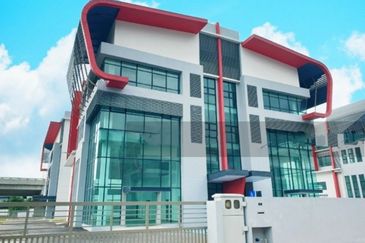 Auto park city kota damansara 3sty Semi-D Factory bu 7,100-11,098 sqft. la 8,826-20,688 sqft 