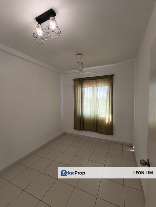 Karisma Apartment @ Eco Majestic Berenang Semenyih , partly furnished , Selangor, Semenyih