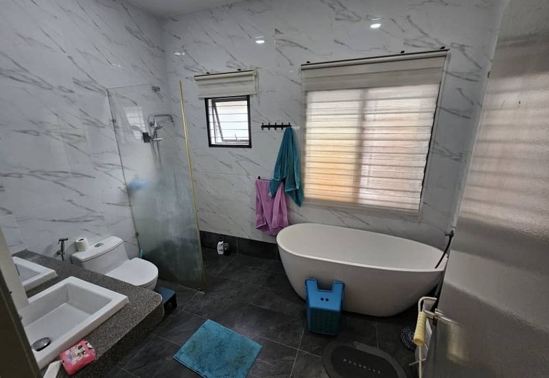 Evira @ Warisan Puteri