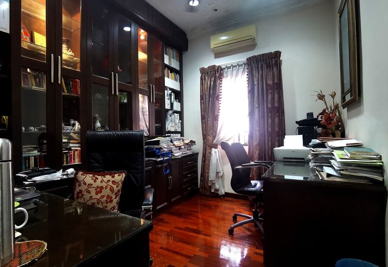 D Villa Equestrian, Kota Damansara