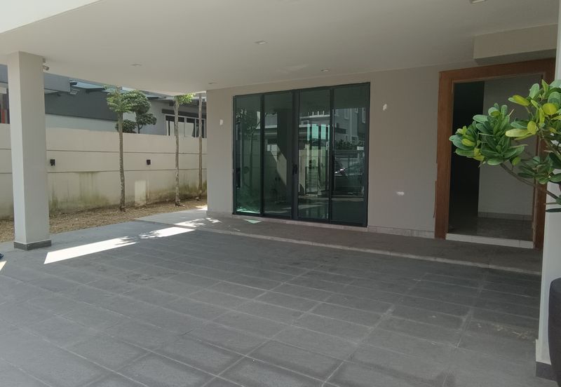 Damai 16, Setia Alam