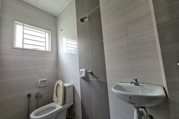 Puncak Bestari, Bandar Puncak Alam, Selangor 2 Sty House Alam Suria