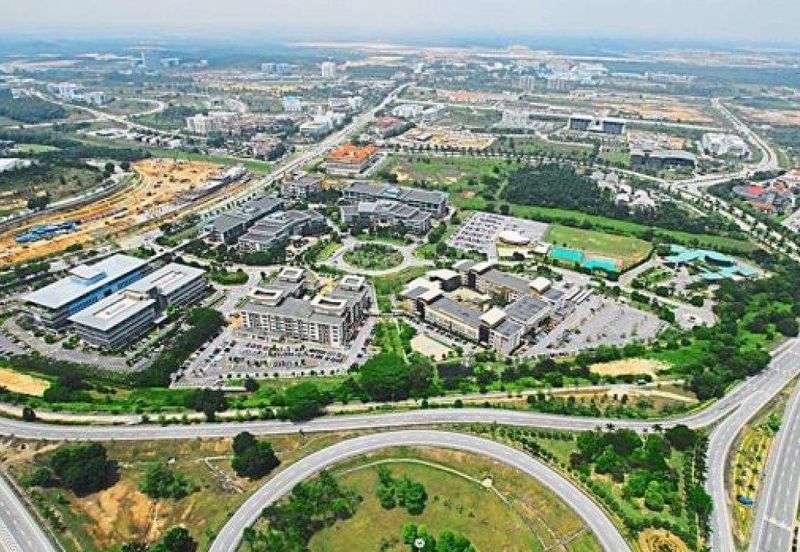 Cyberjaya Modern Corporate Tower 10 - MSC Status