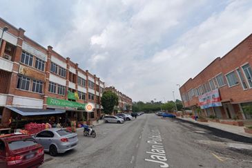 Jalan Pulau Lumut P U10/P @ Alam Budiman