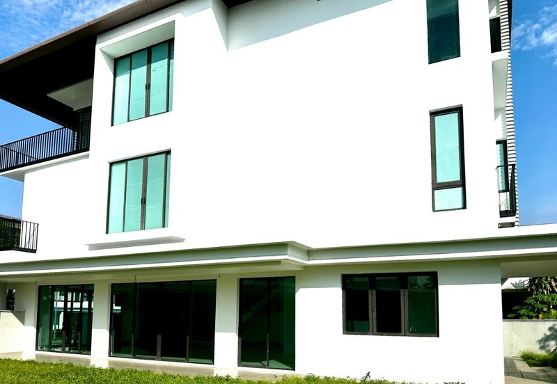 Duta Villa, Setia Alam