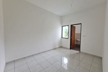 Iris @ Bandar Hillpark