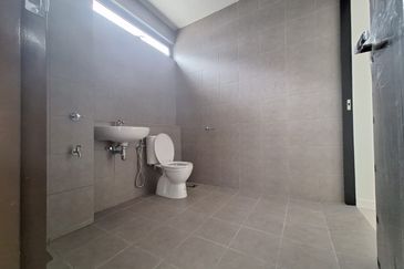 Jalan Makyong, Bandar Bukit Raja