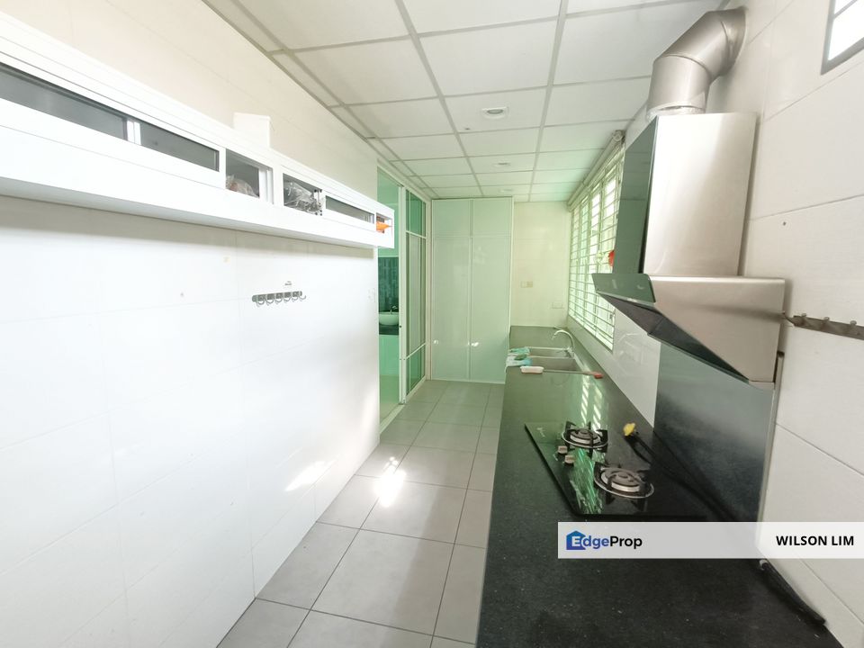 Nicely Renovated Corner Lot Semi-D at Butterfly Park, Bukit Tinggi 2, Selangor, Klang