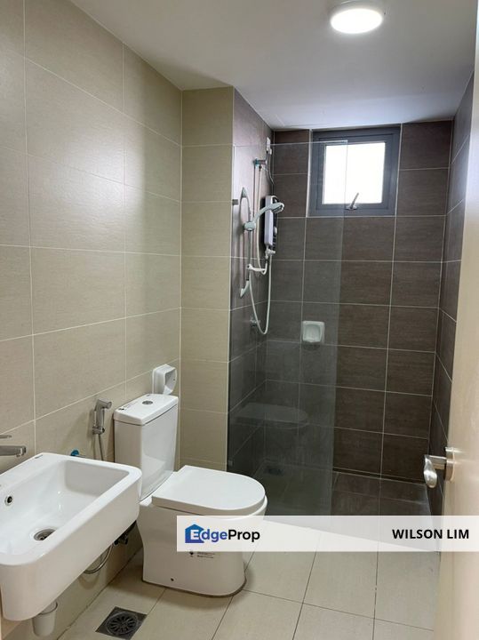 Nice lake view 3 room 2 bath and well maintain unit, Selangor, Klang